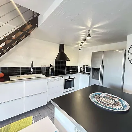 Villa Sm007 Pinede Maxime Maison 5 Pièces 8 Couchages Avec Piscine Et Parking *