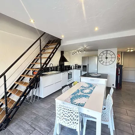 Villa Sm007 Pinede Maxime Maison 5 Pièces 8 Couchages Avec Piscine Et Parking Sainte-Maxime