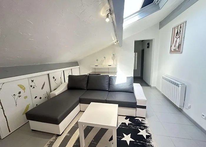 Sm007 Pinede Maxime Maison 5 Pièces 8 Couchages Avec Piscine Et Parking