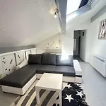 Sm007 Pinede Maxime Maison 5 Pièces 8 Couchages Avec Piscine Et Parking