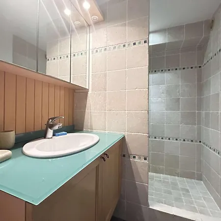 Villa Sm007 Pinede Maxime Maison 5 Pieces 8 Couchages Avec Piscine Et Parking *