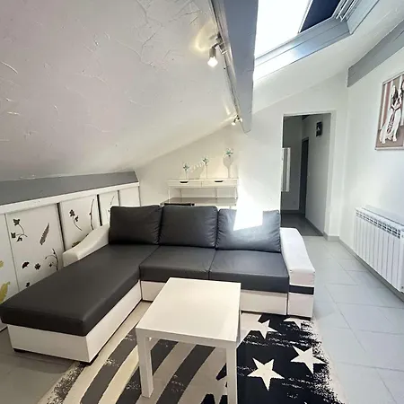 Sm007 Pinede Maxime Maison 5 Pieces 8 Couchages Avec Piscine Et Parking