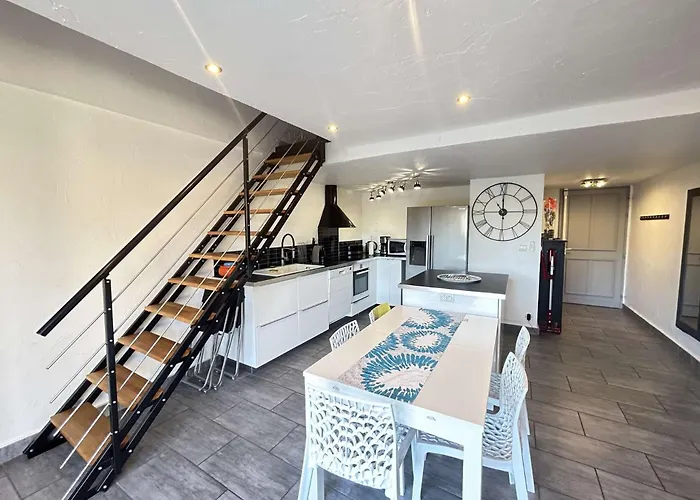 Вілла Sm007 Pinede Maxime Maison 5 Pieces 8 Couchages Avec Piscine Et Parking Сент-Максім