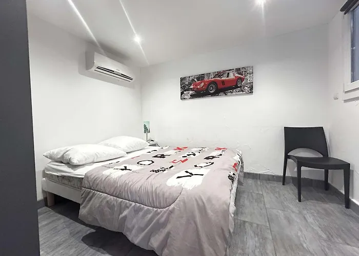 Sm007 Pinede Maxime Maison 5 Pieces 8 Couchages Avec Piscine Et Parking Villa